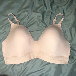 PINK Wear-everywhere Bra